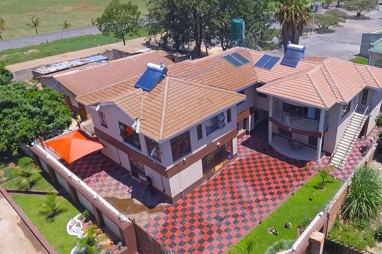 Villa Prince Harare Exteriör bild