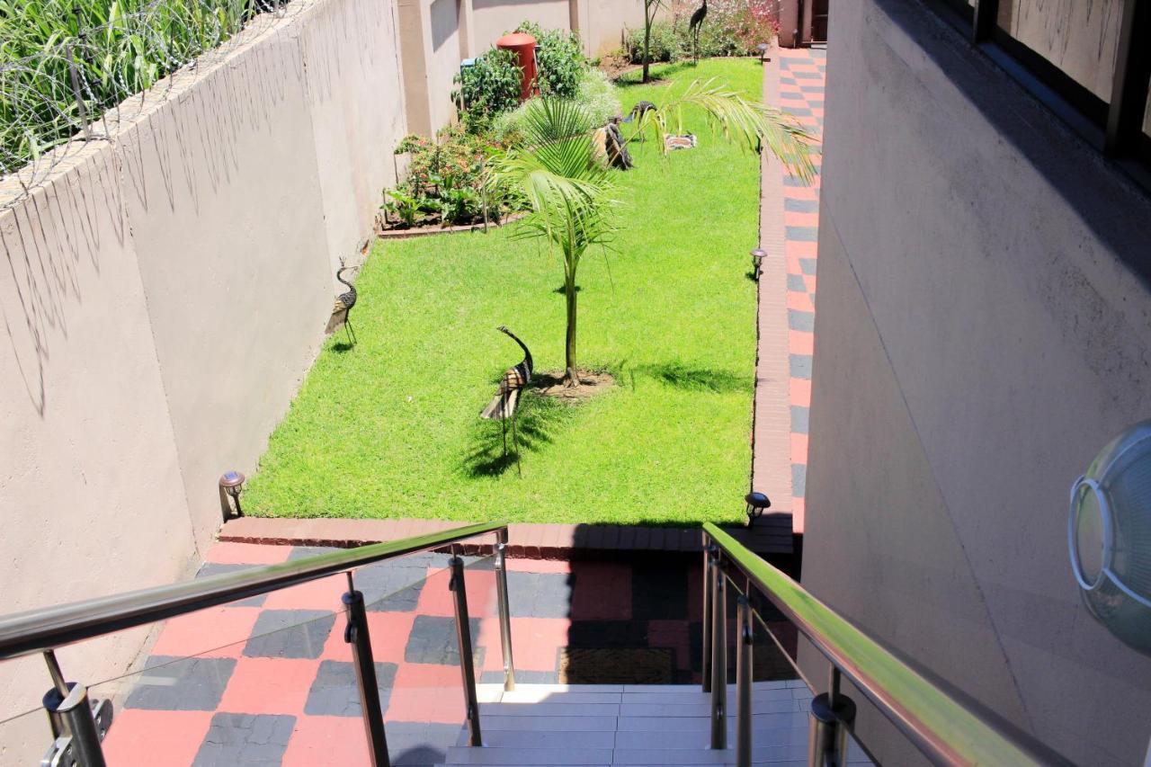 Villa Prince Harare Exteriör bild
